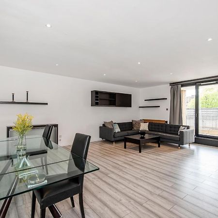 Large And Central 2 Bed London Exteriör bild