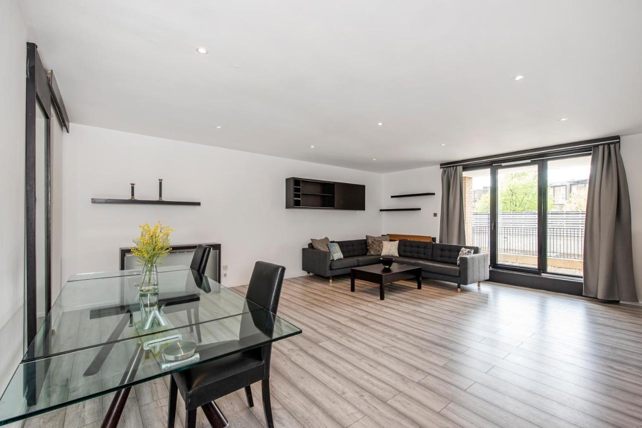 Large And Central 2 Bed London Exteriör bild
